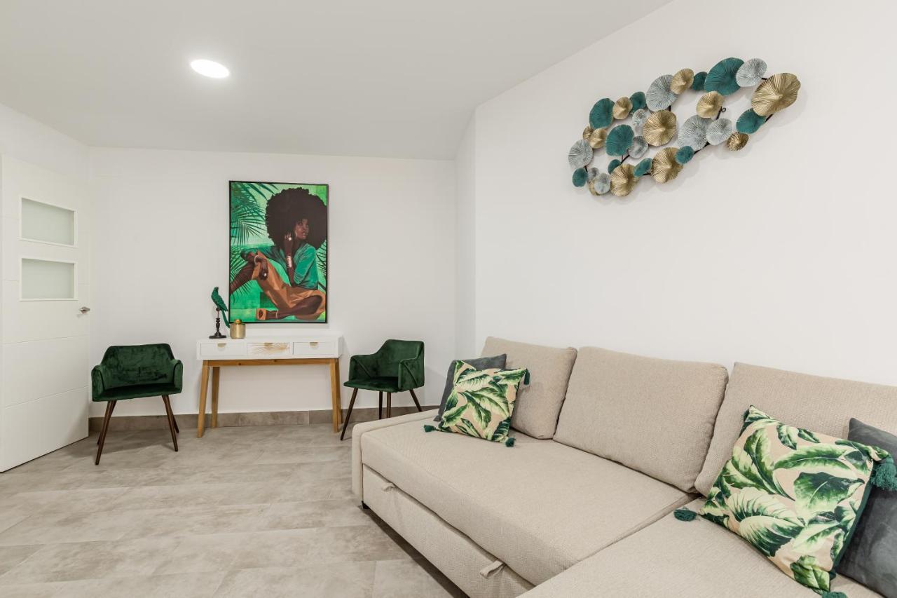 Modern Apartment Steps From The Beach Torrox Exterior photo