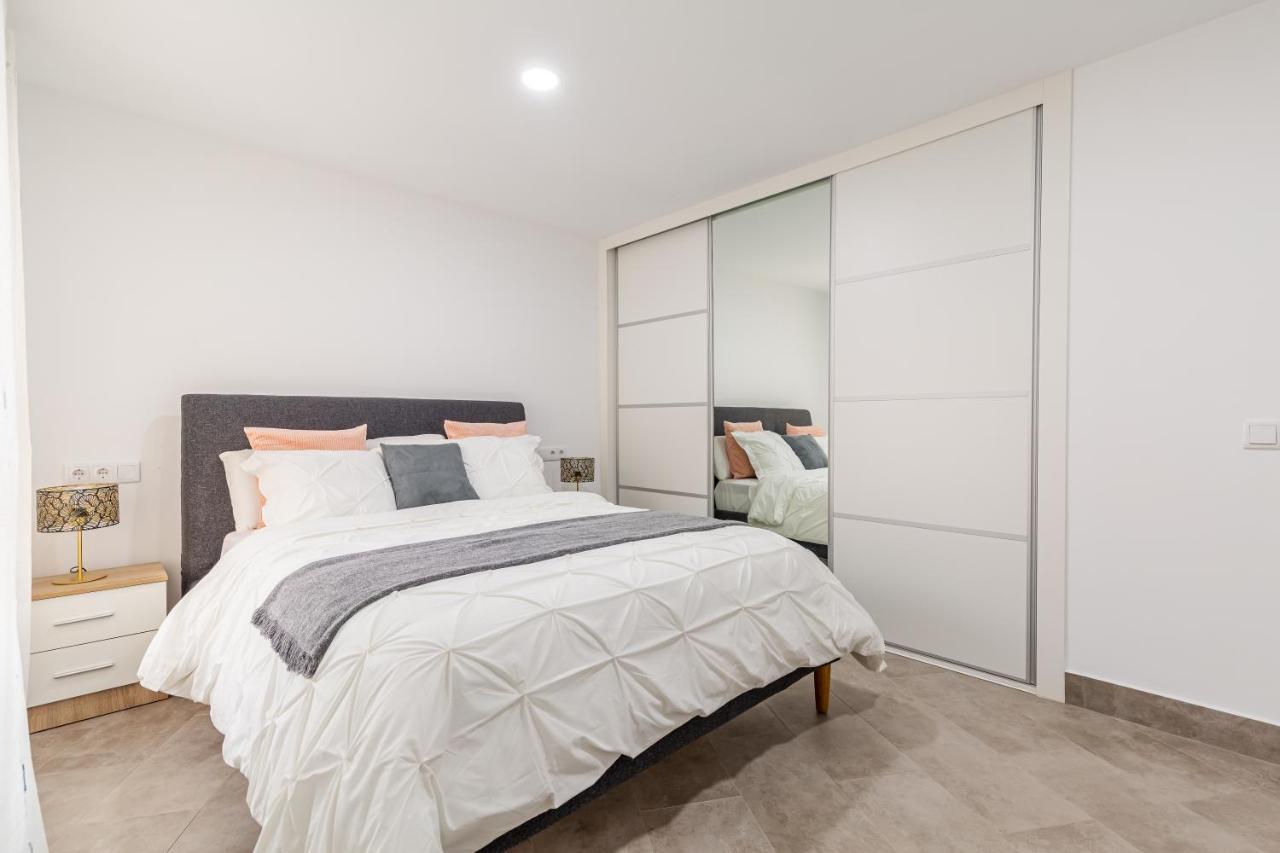 Modern Apartment Steps From The Beach Torrox Exterior photo